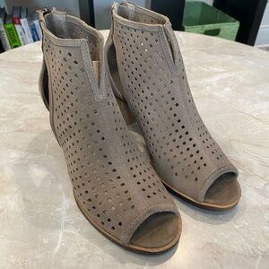 Dirty Laundry - Tessa heels